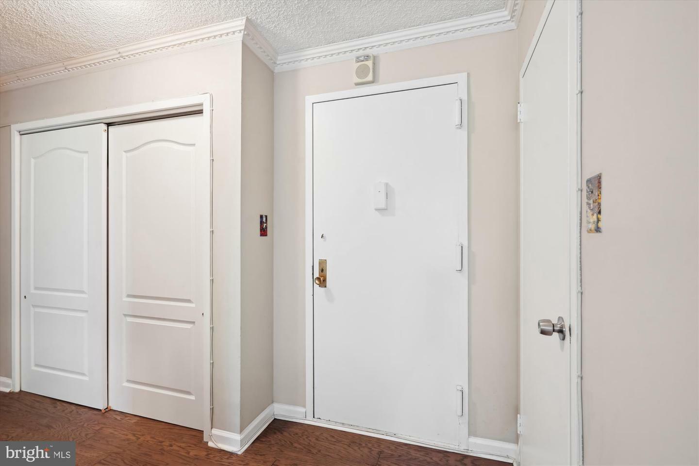 Property Photo: 5225 Pooks Hill Road 609S MD 20814