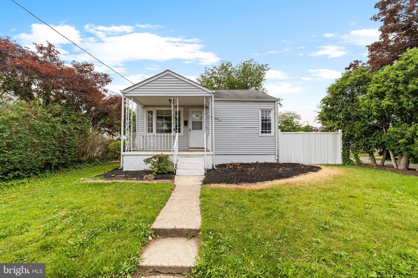 Property Photo:  749 Putnam Avenue  NJ 08648 