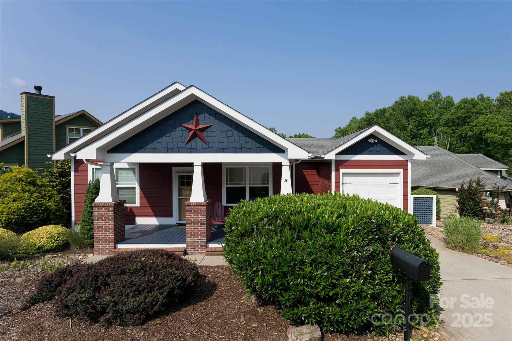 Property Photo: 26 Byrdcliffe Lane NC 28805