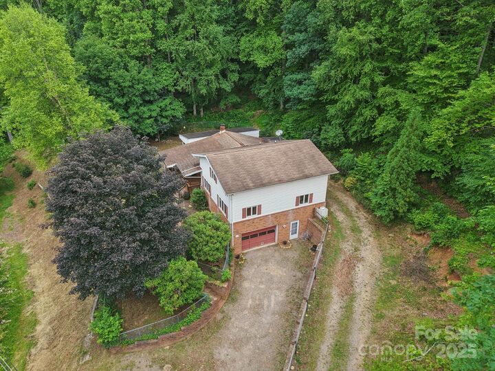 Property Photo:  169 Sunshine Cove Road  NC 28785 