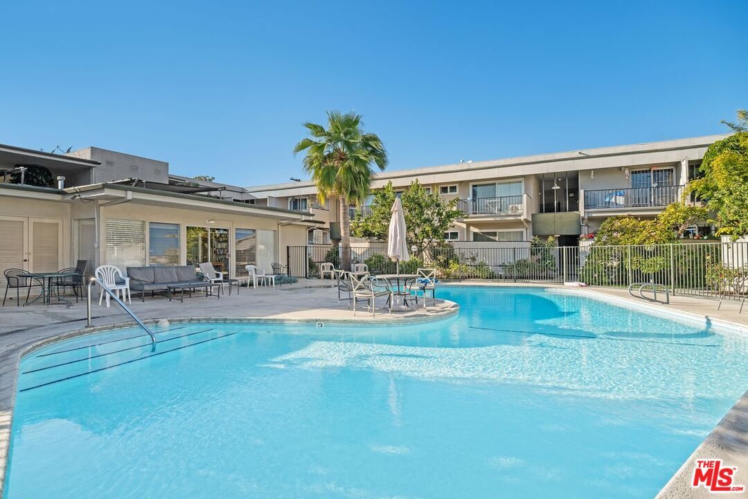 Property Photo: 3166 S Sepulveda Blvd CA 90034
