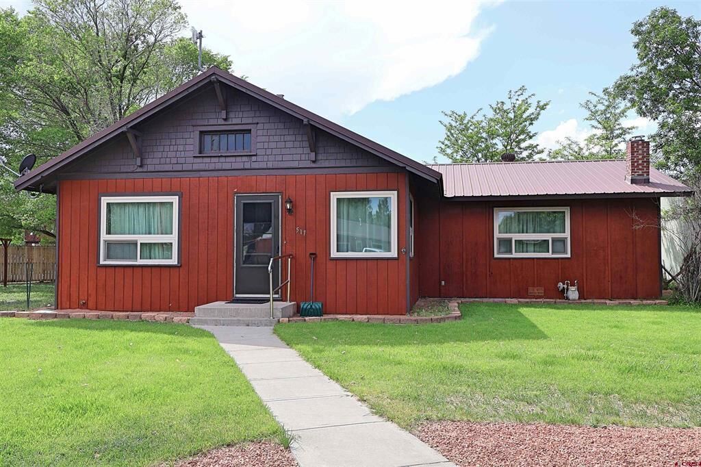 Property Photo:  517 Murphy Drive  CO 81101 