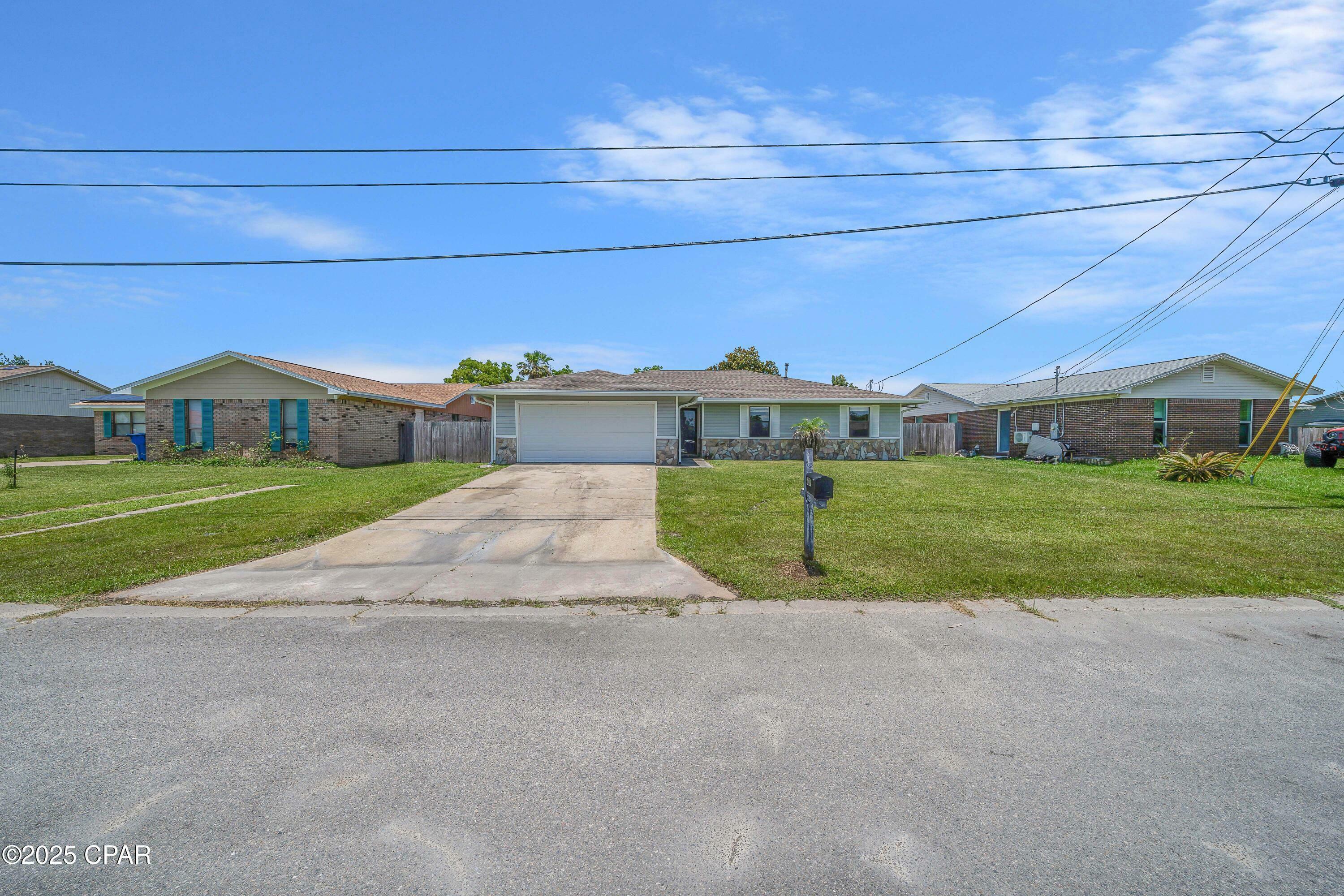 Property Photo: 6007 Howard Road FL 32404