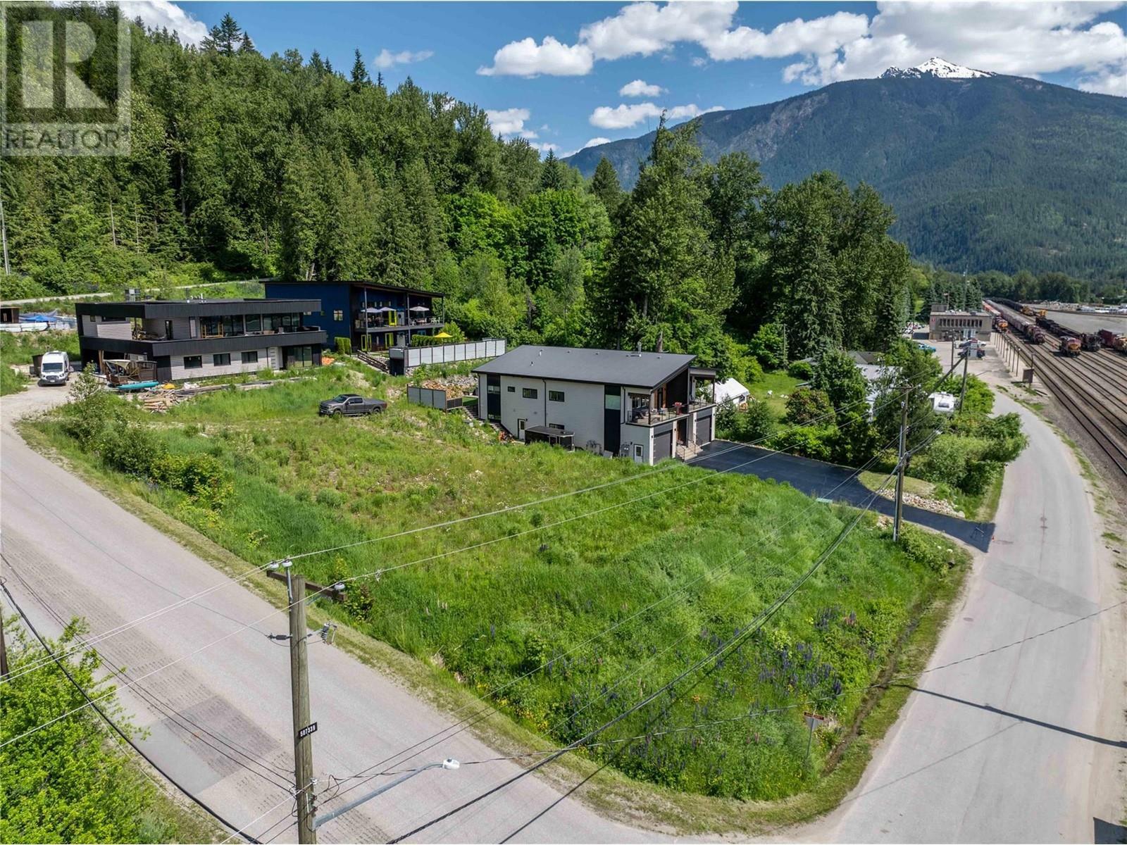 Property Photo: 98 Track Street BC V0E 2S0