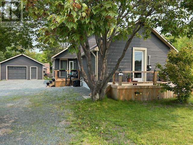 Photo de la propriété: 137 Leacock St ON P0R 1B0