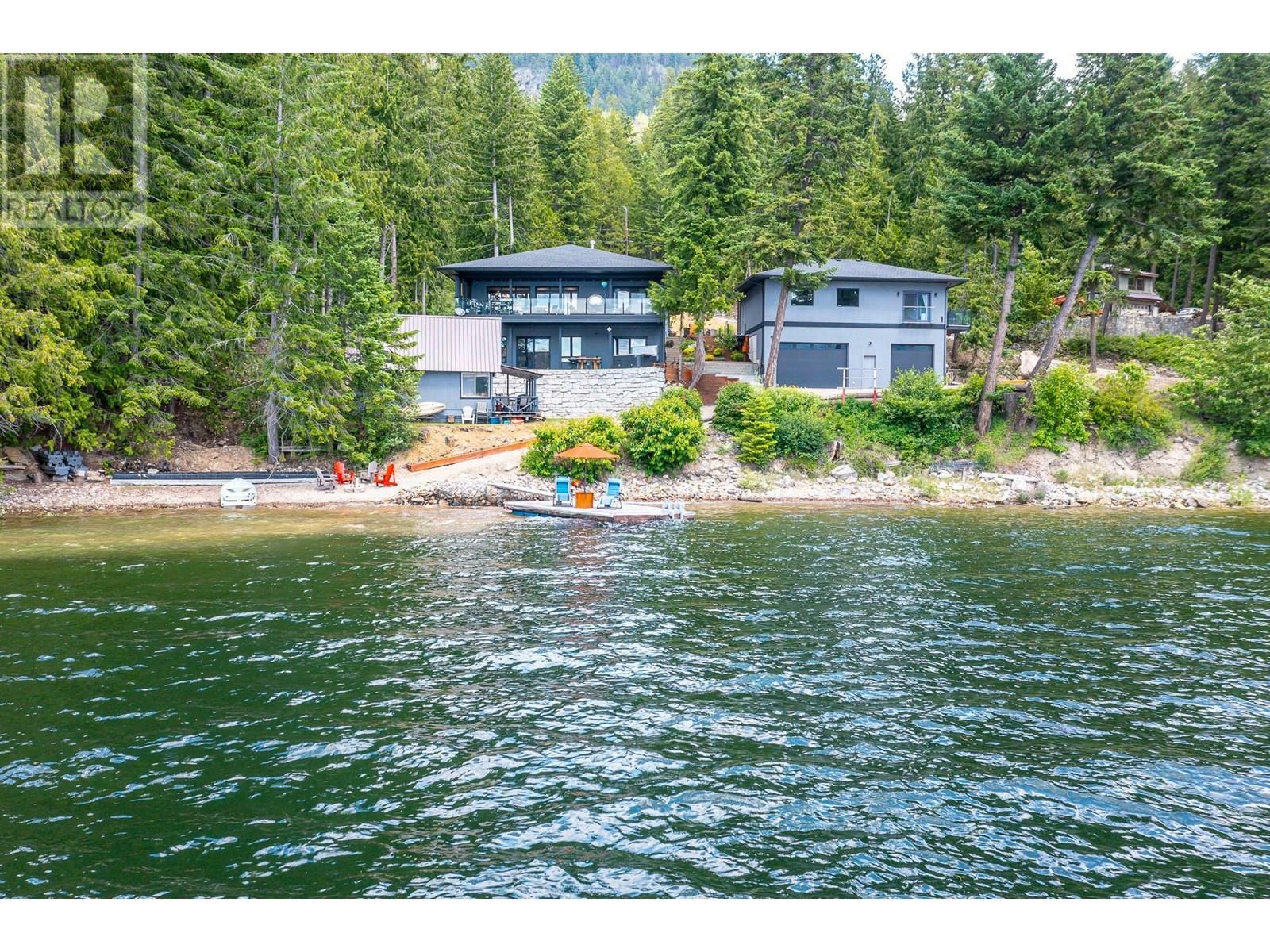 Property Photo: 5846 Sunnybrae-Canoe Point Road BC V0E 2X1