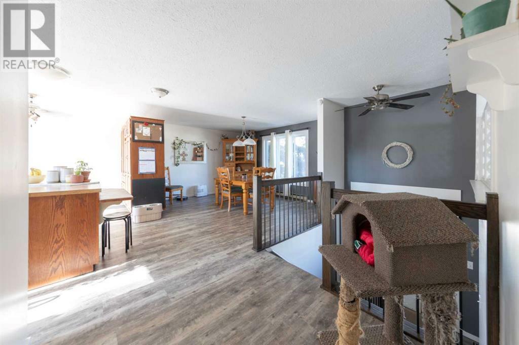 Property Photo: 87 3 Street SK S0M 1H0