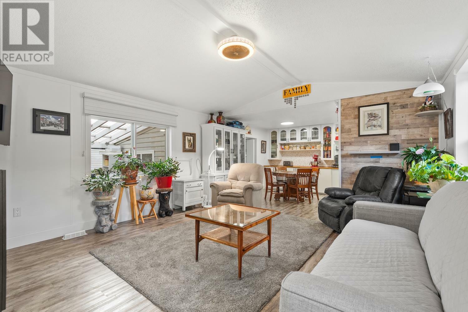 Photo de la propriété: 100 Aspen Drive BC V0B 2G1