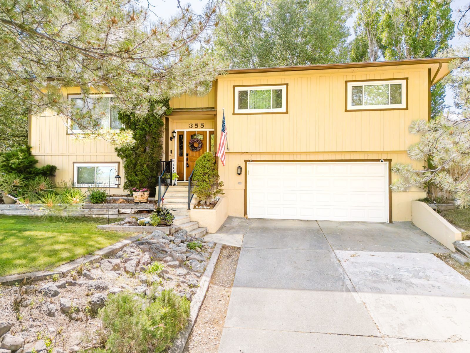 355 Skyline Drive  Elko NV 89801 photo
