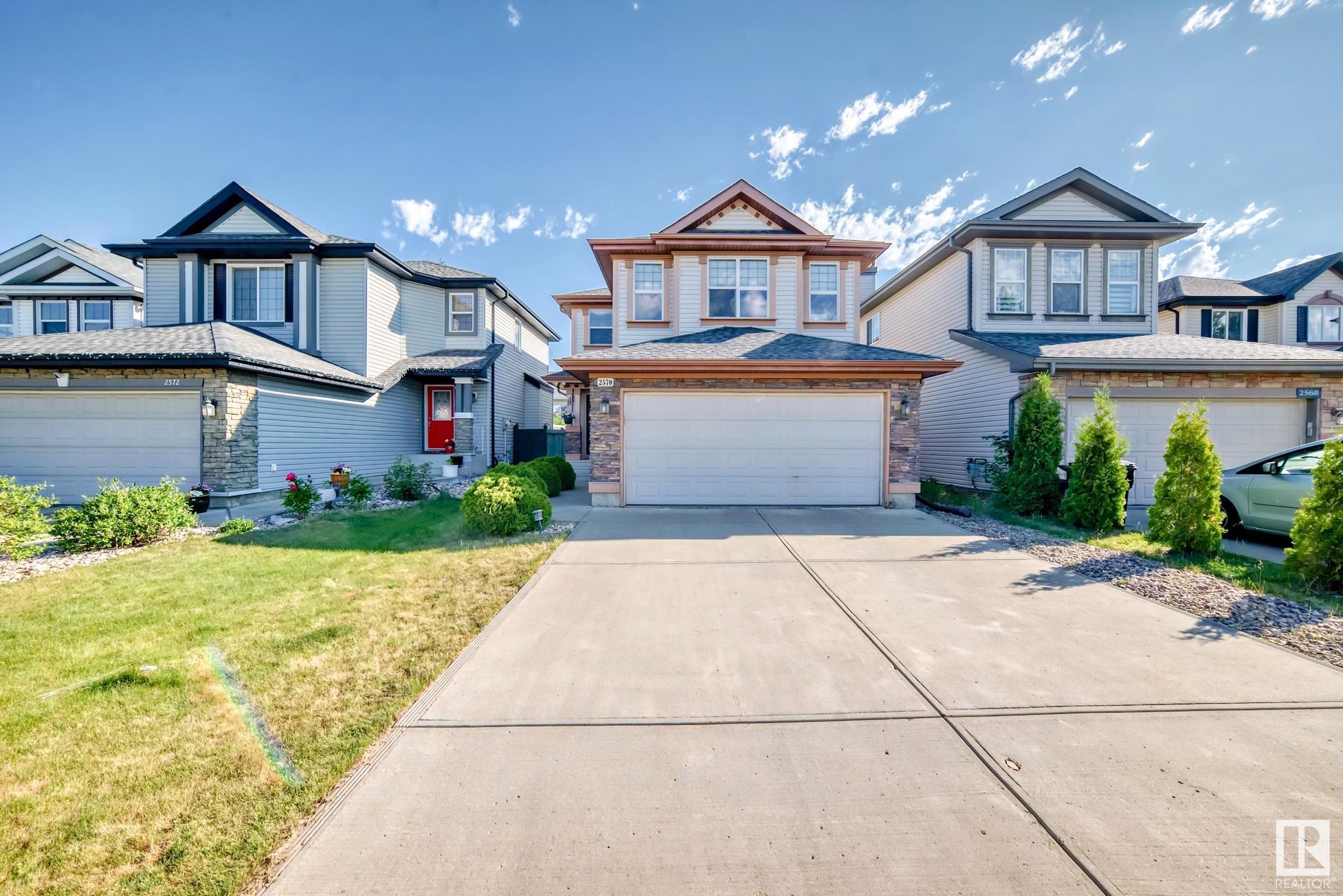 Property Photo: 2570 Hanna Crescent NW AB T6R 3P7