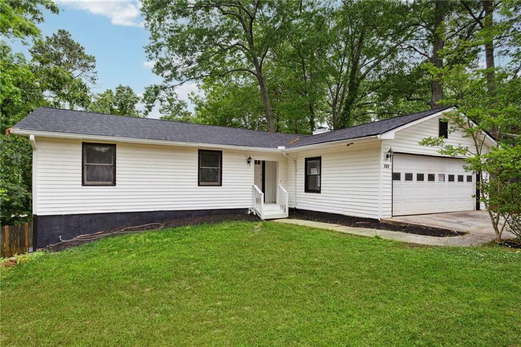 Property Photo: 383 Oakridge Drive GA 30121