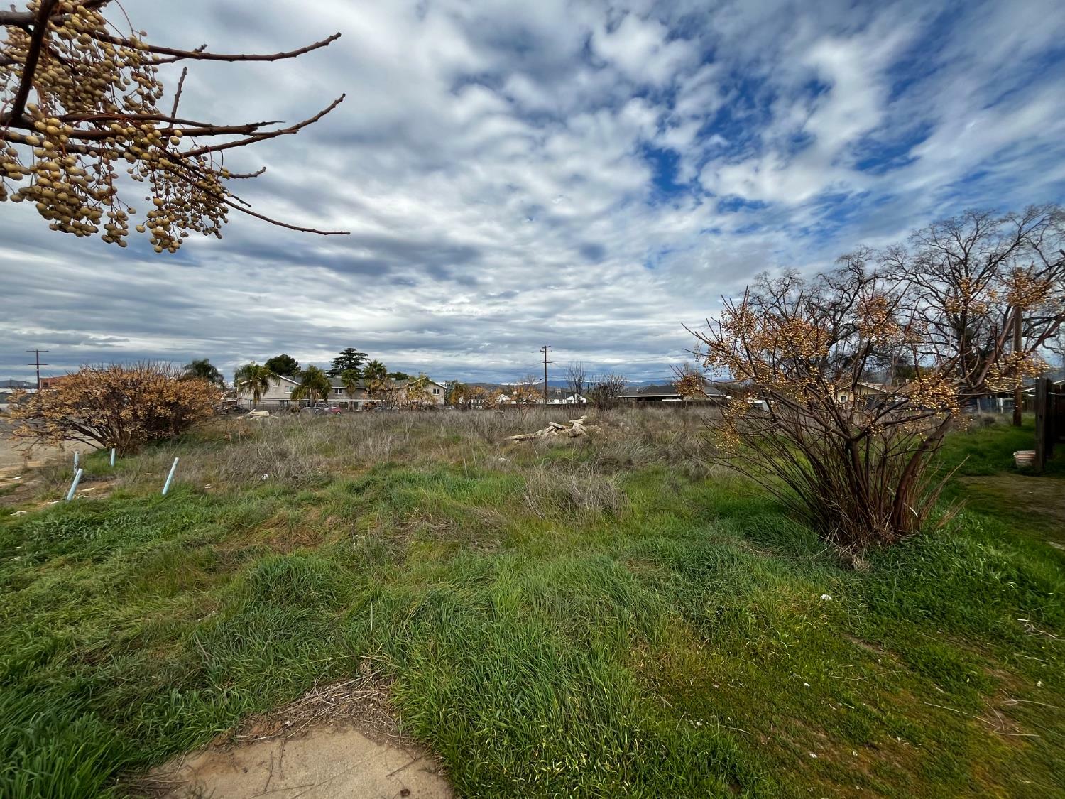 Property Photo: 449 G Street CA 93646
