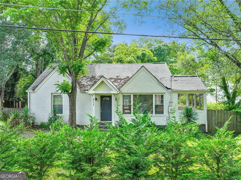 Property Photo: 511 Ashburton Avenue GA 30032