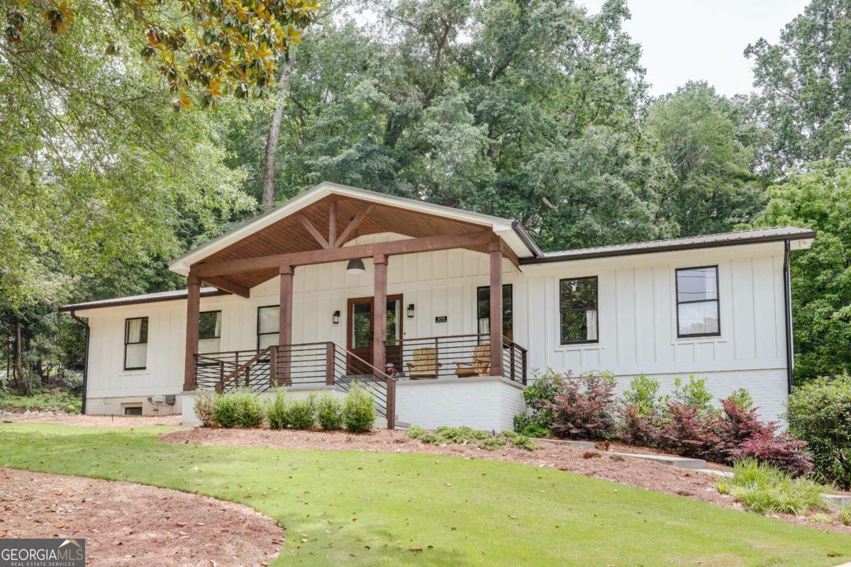 Property Photo: 499 West Lake Drive GA 30606