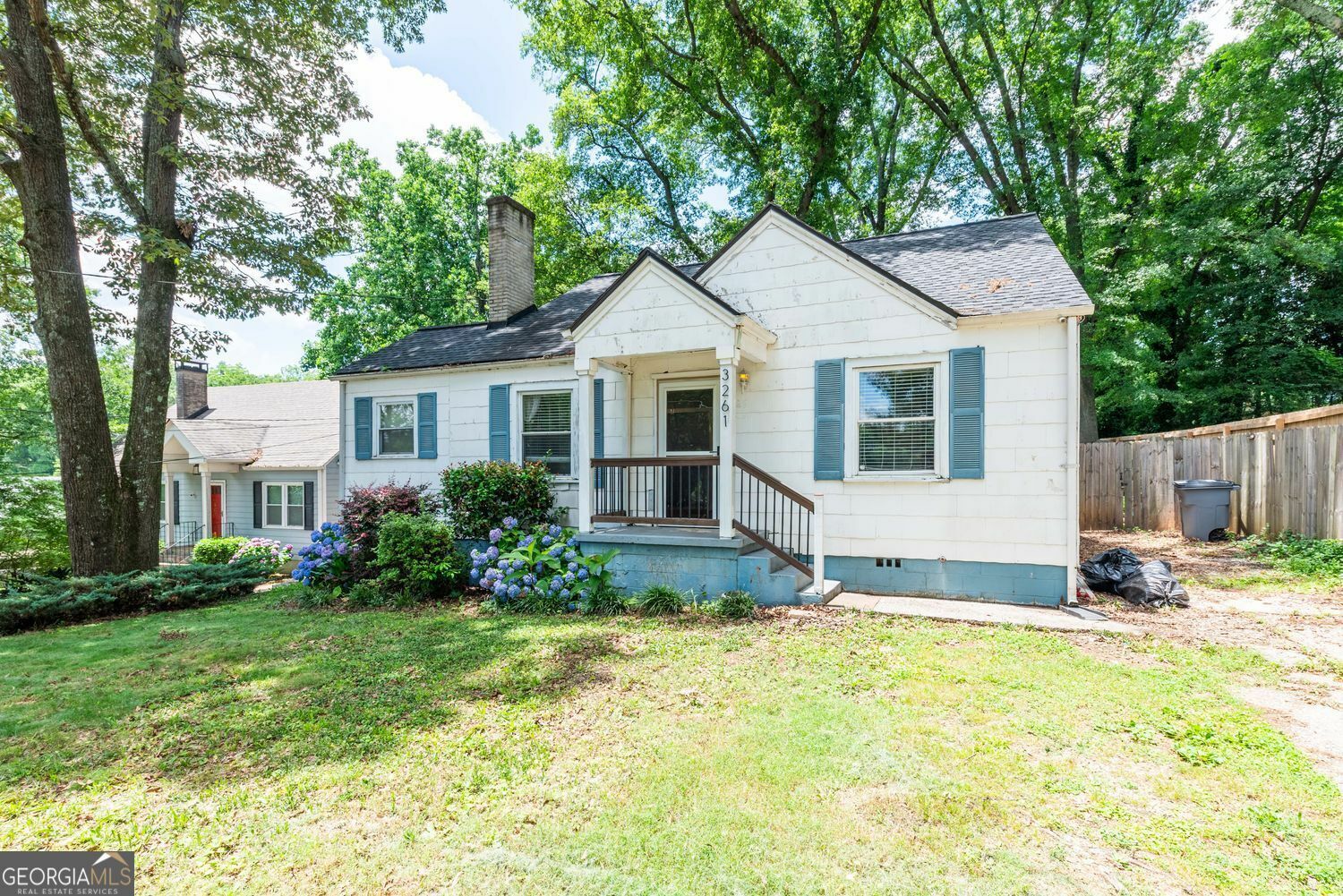 Property Photo: 3261 N Fulton Avenue GA 30354