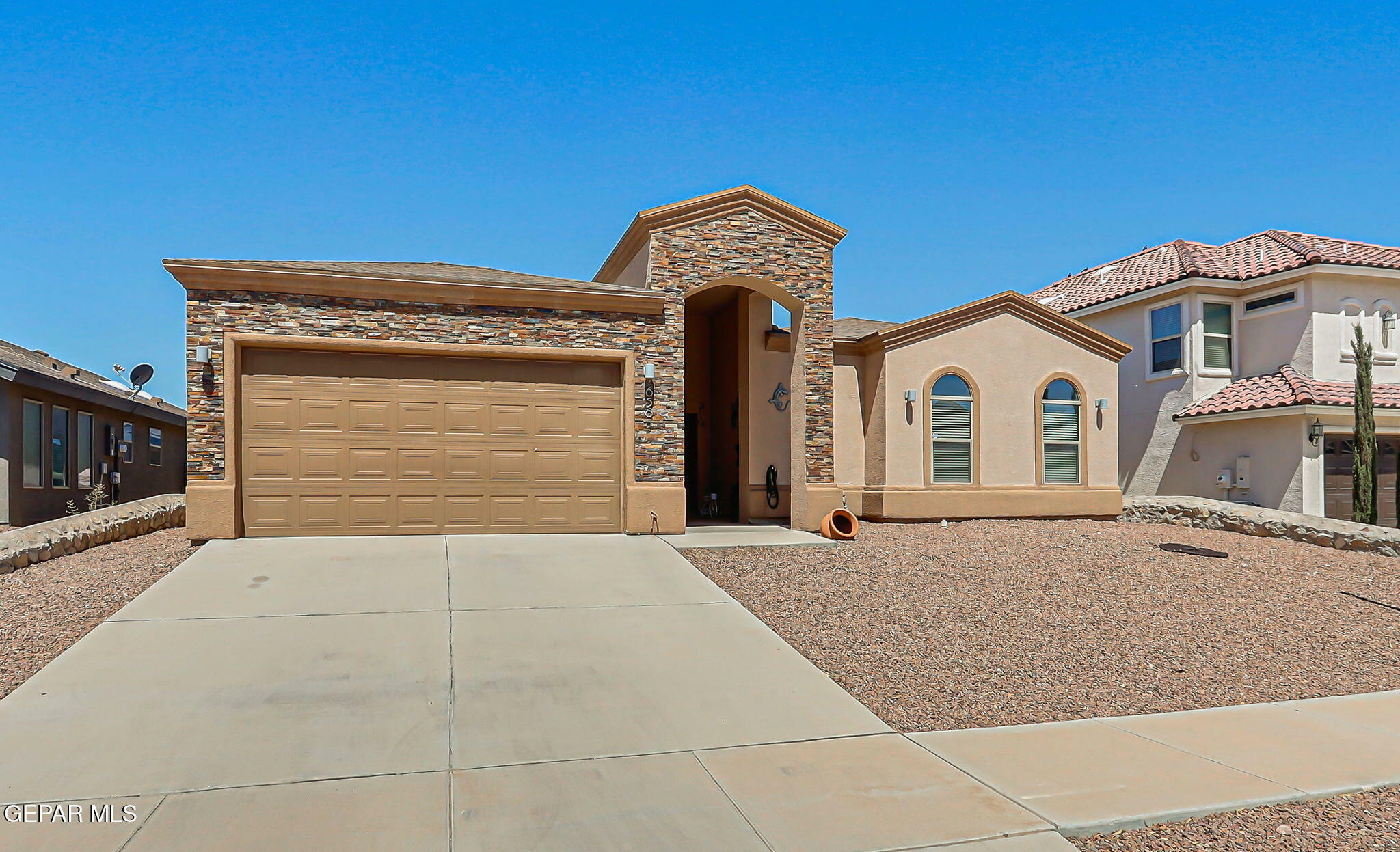 6565 McFarland Avenue  El Paso TX 79932 photo