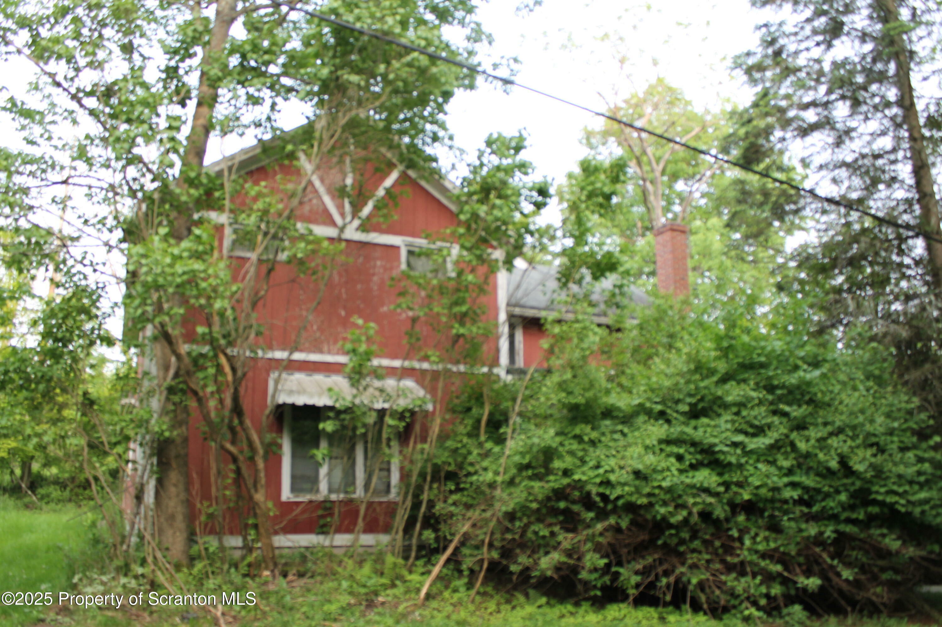 2420 Maplewood Road  Jefferson Twp PA 18436 photo