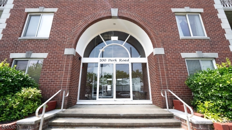 Property Photo: 200 Park Rd A3 NJ 07002