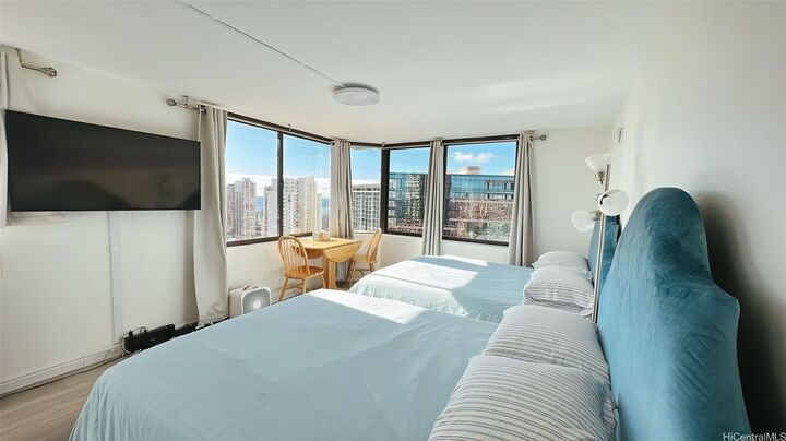 Property Photo:  444 Niu Street 3802  HI 96815 