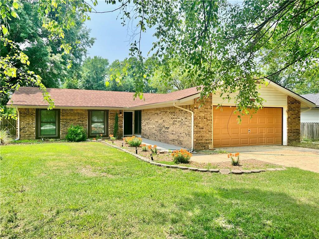 Property Photo: 213 Morningside Place KS 67301