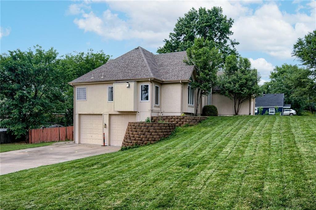 Property Photo: 7100 N Cherry Street MO 64118