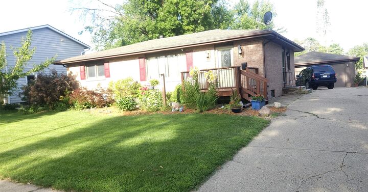 Property Photo:  230 NW Arlan Drive  IA 50023 