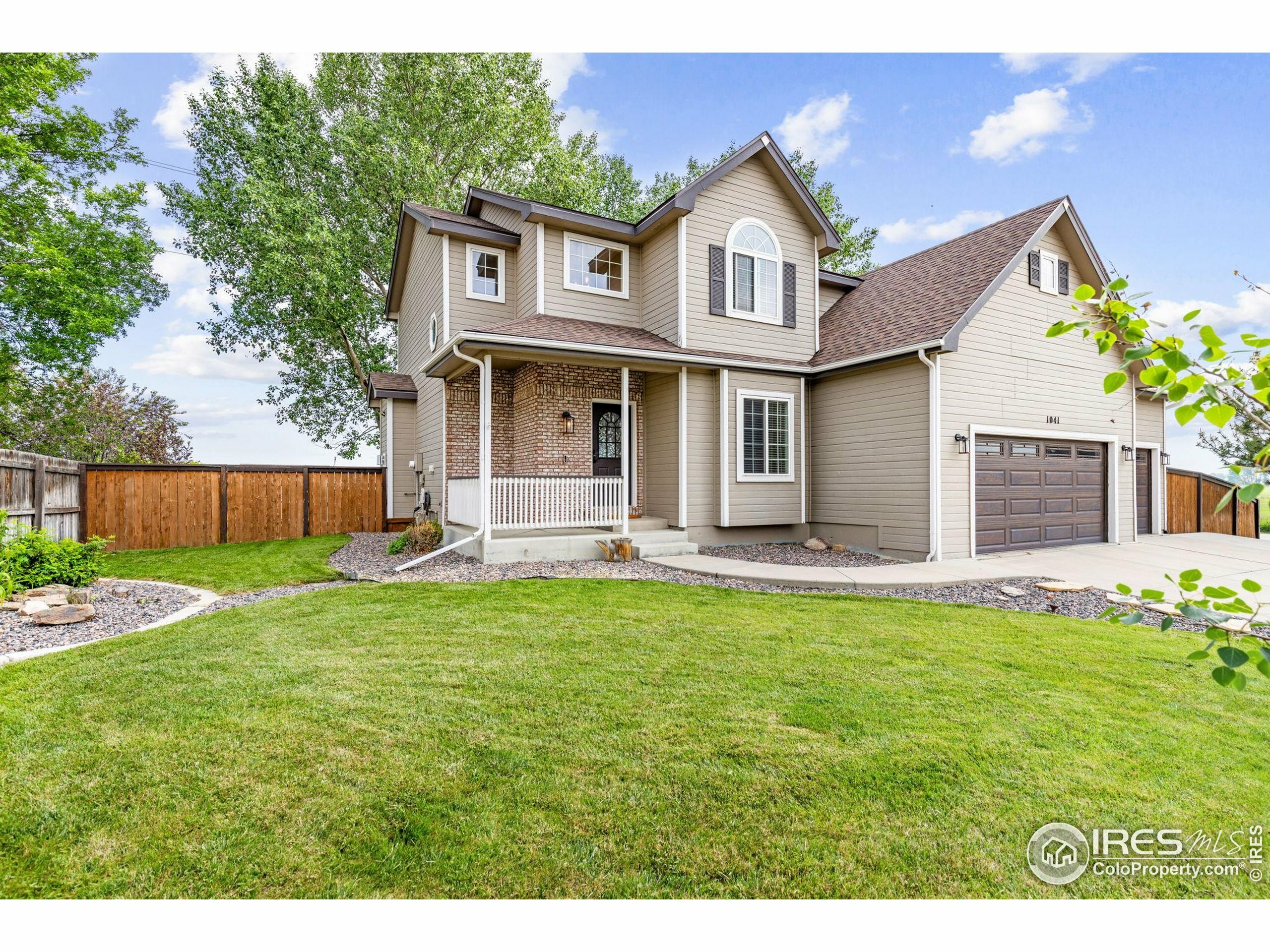 Property Photo: 1041 Wisteria Dr CO 80538