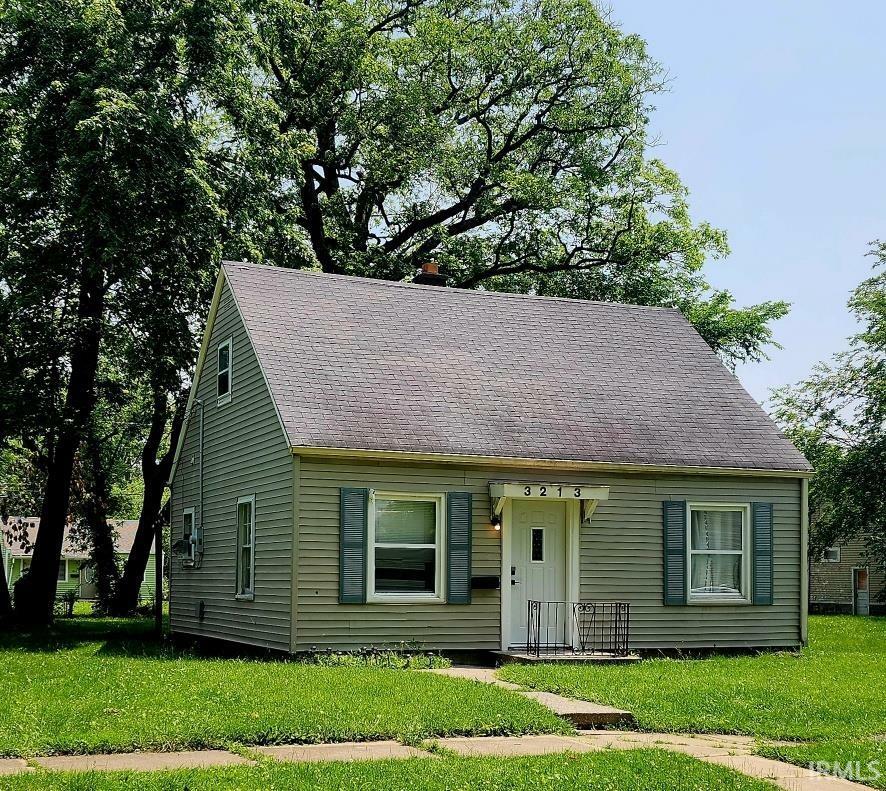 Property Photo: 3213 Robinwood Drive IN 46806