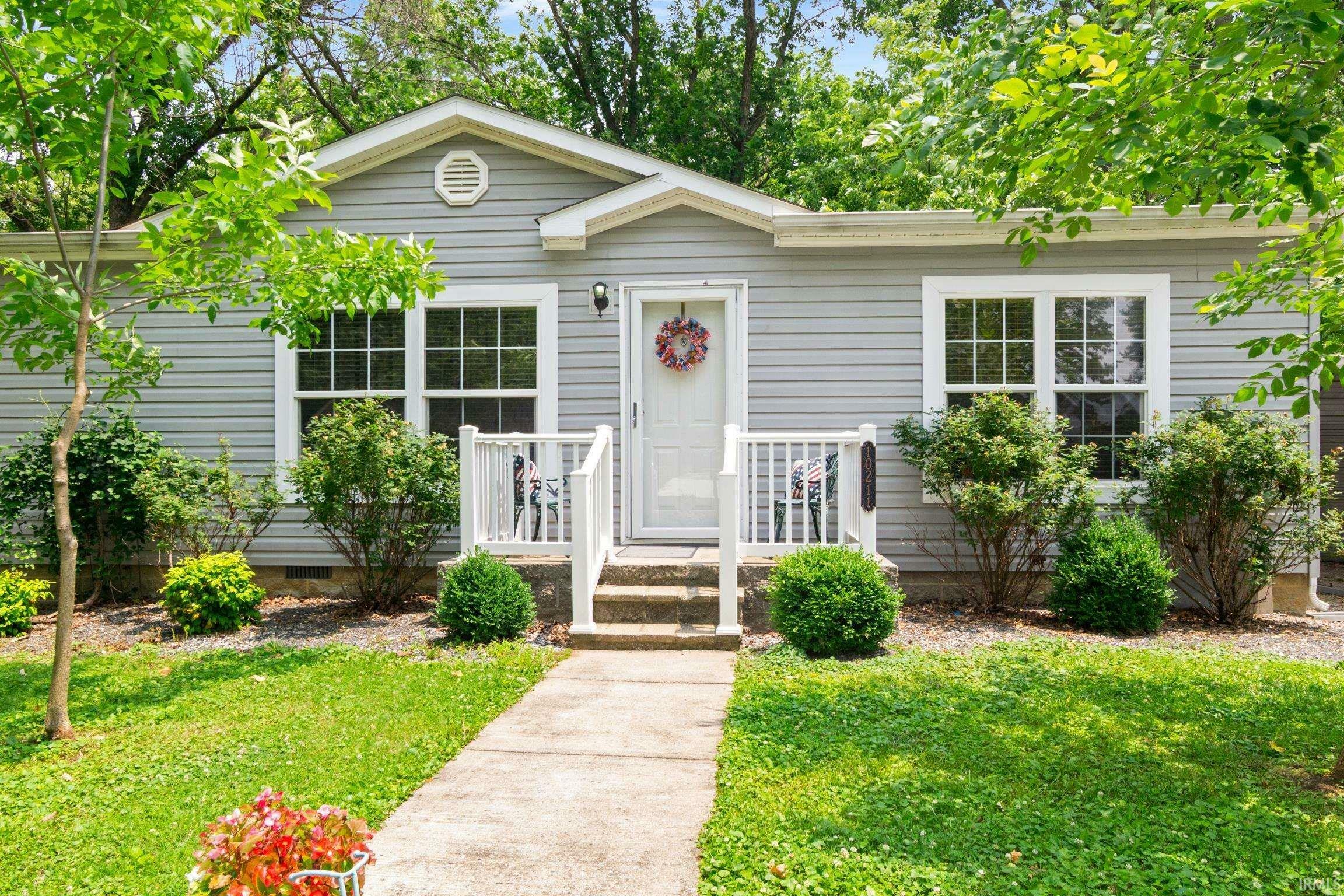 Property Photo: 10211 Evansville Street IN 47612