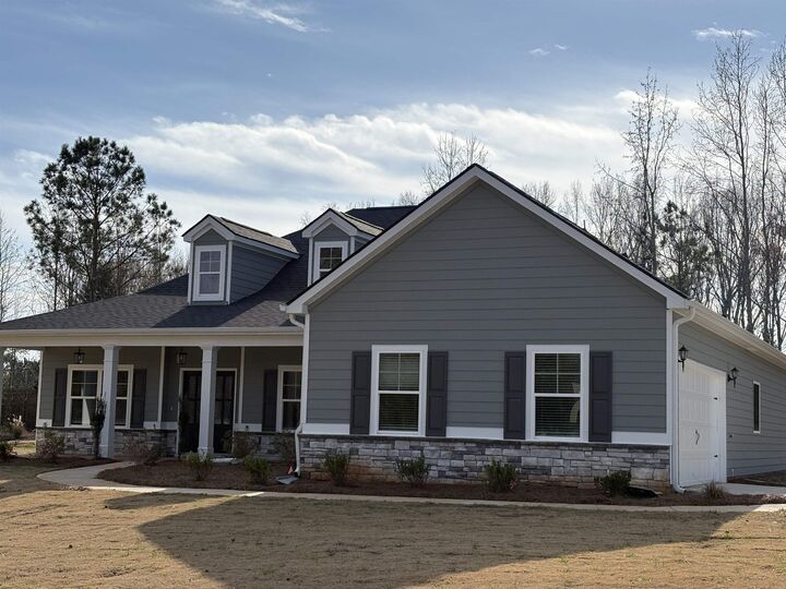 Property Photo:  224 Sage Court  GA 31024 