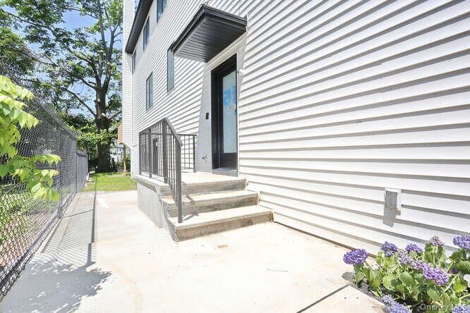 Property Photo:  79 S Madison Avenue 213  NY 10977 