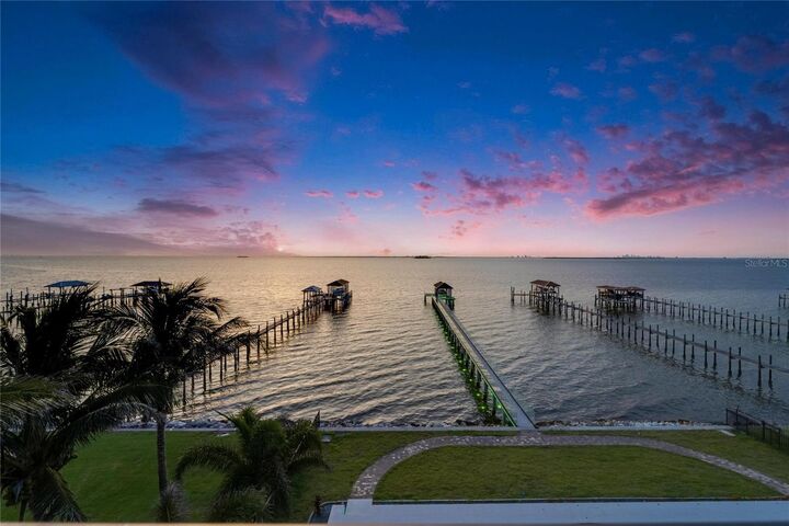 Property Photo:  6526 Surfside Boulevard  FL 33572 