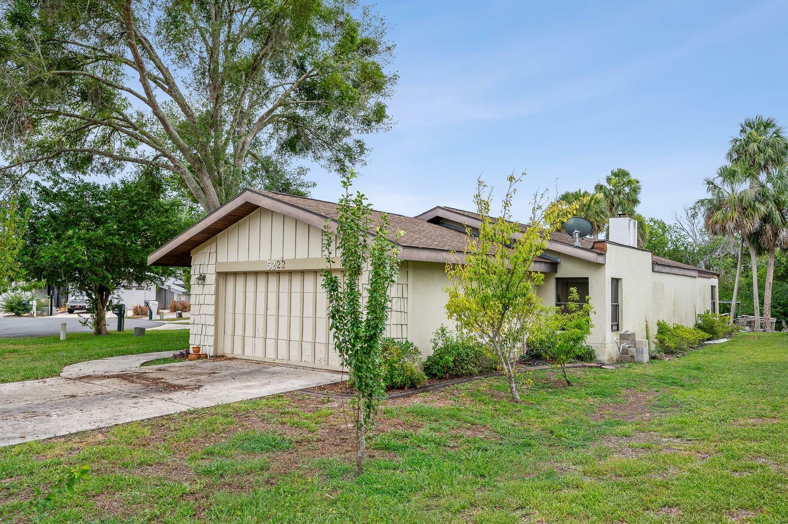 Property Photo: 5222 S View Point FL 34448