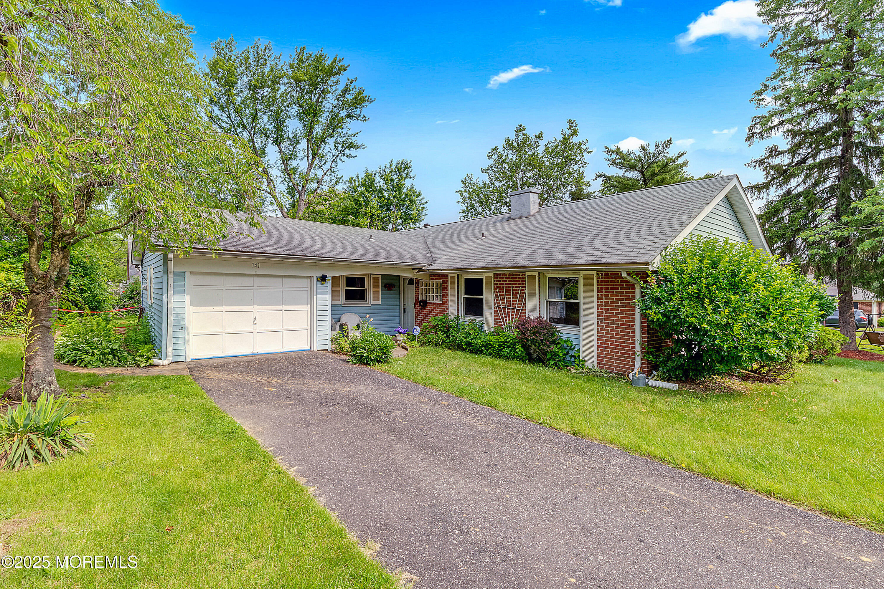 Property Photo: 141 Pheasant Lane NJ 08046