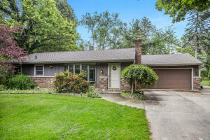 Property Photo: 219 W Hamilton Lane MI 49015