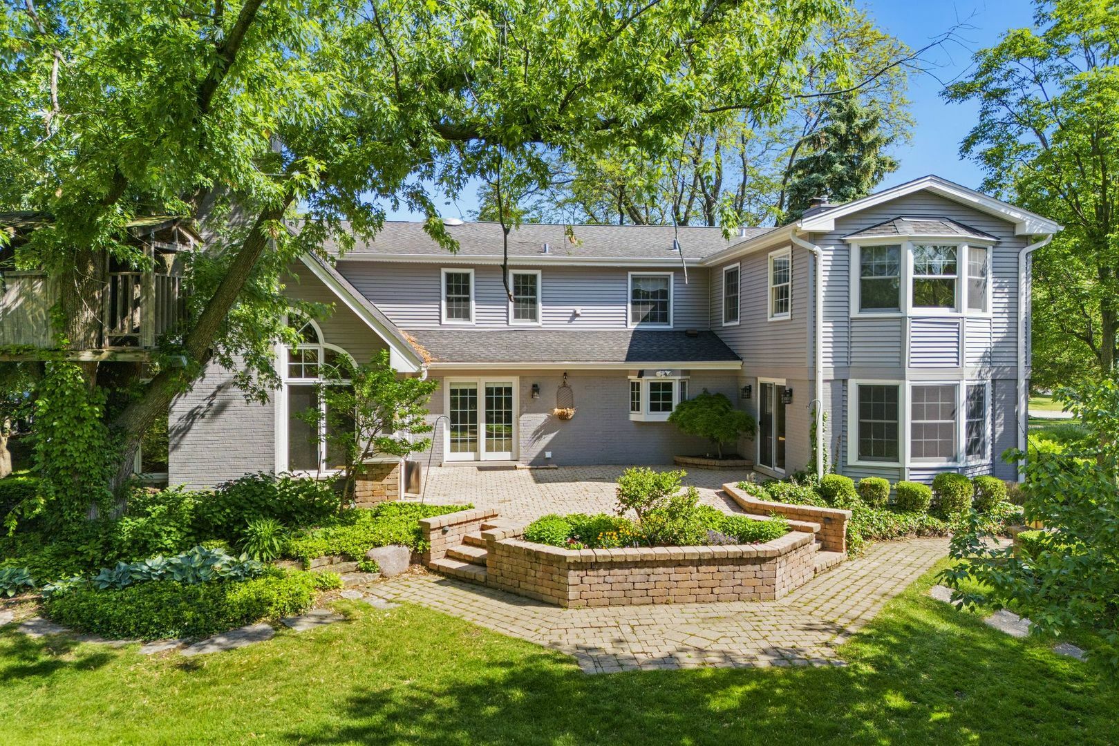 Property Photo: 36 Croydon Lane IL 60523