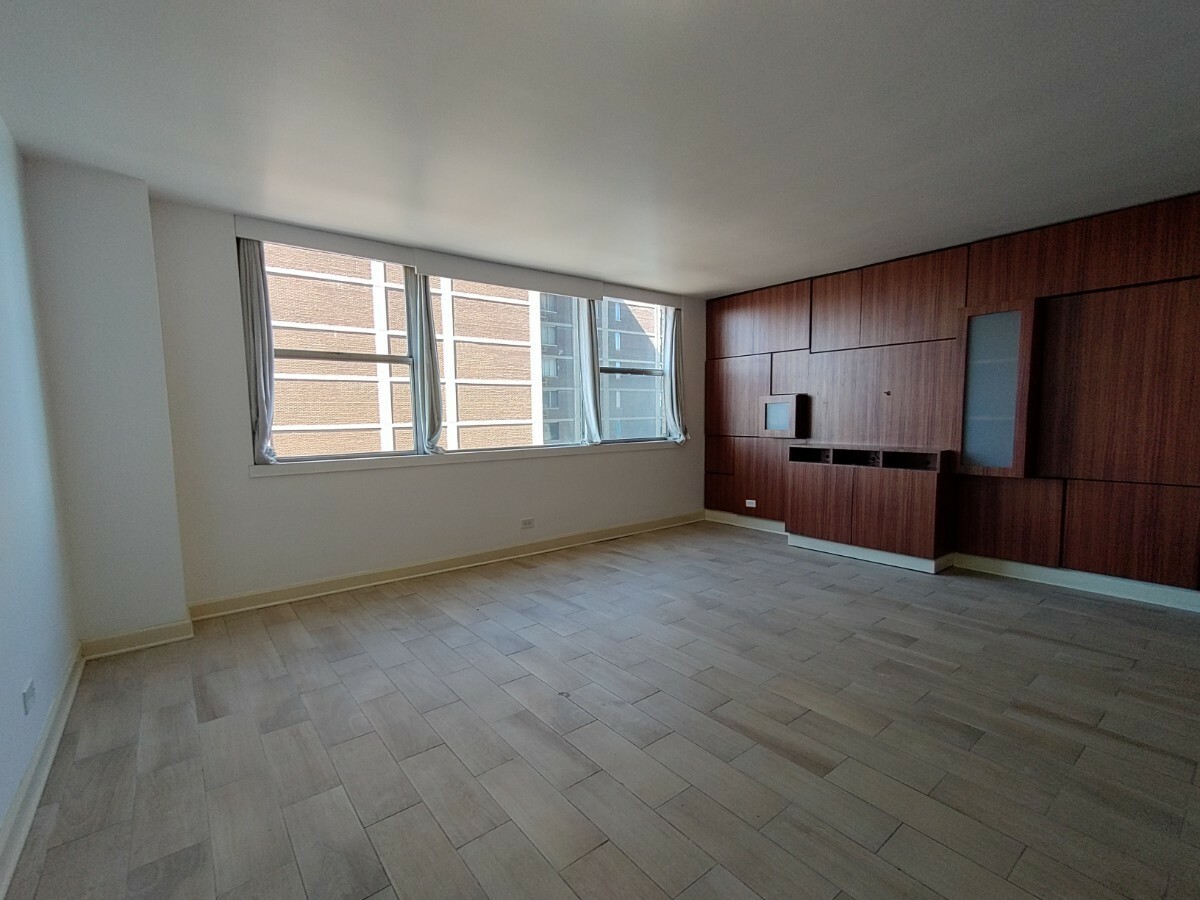 Property Photo:  6301 N Sheridan Road 15C  IL 60660 