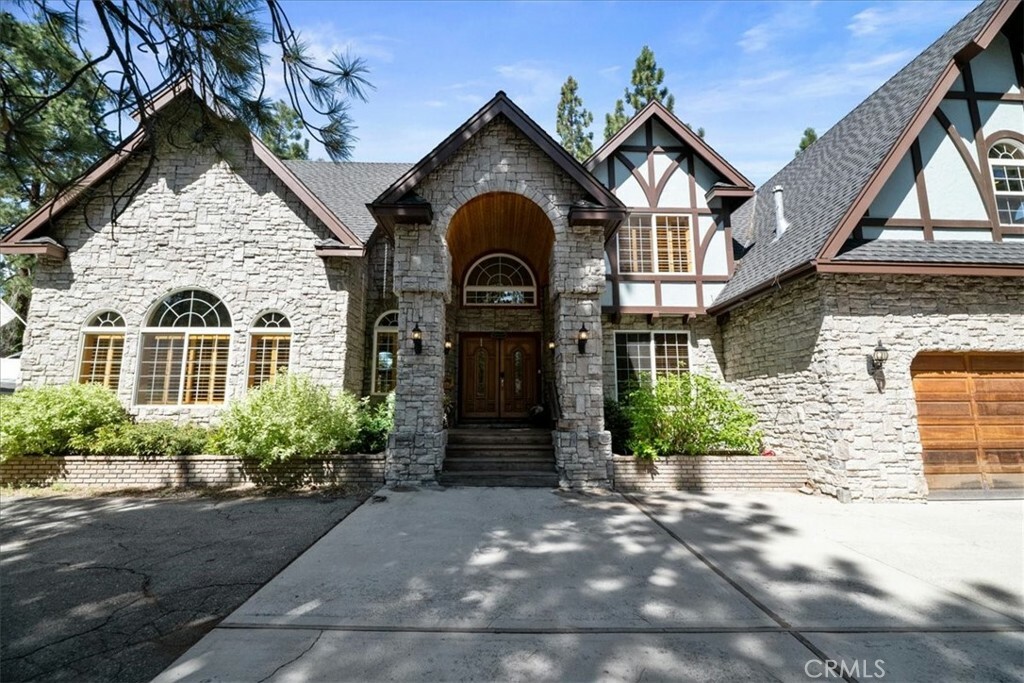 Property Photo:  114 Starvation Flats Road  CA 92315 
