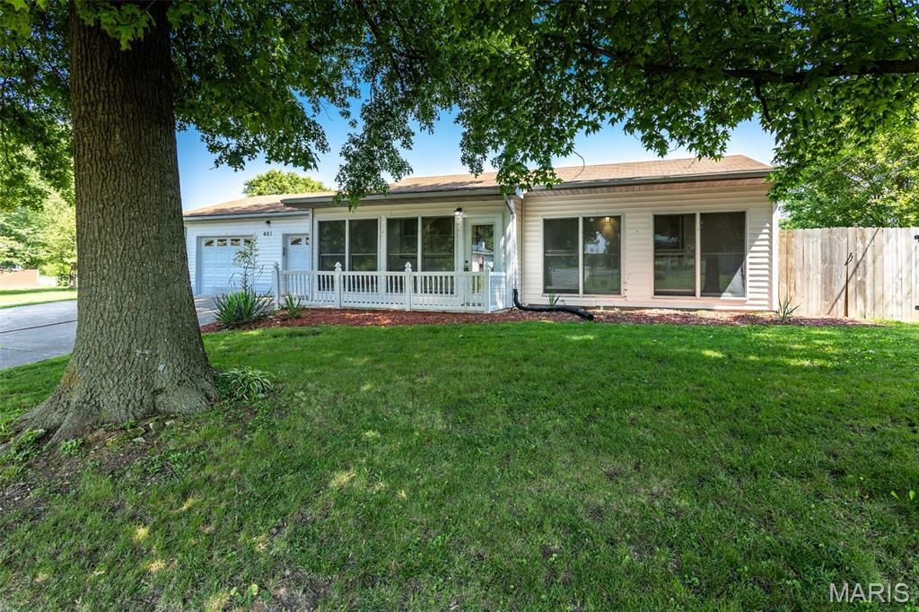Property Photo: 601 Brown Street IL 62012