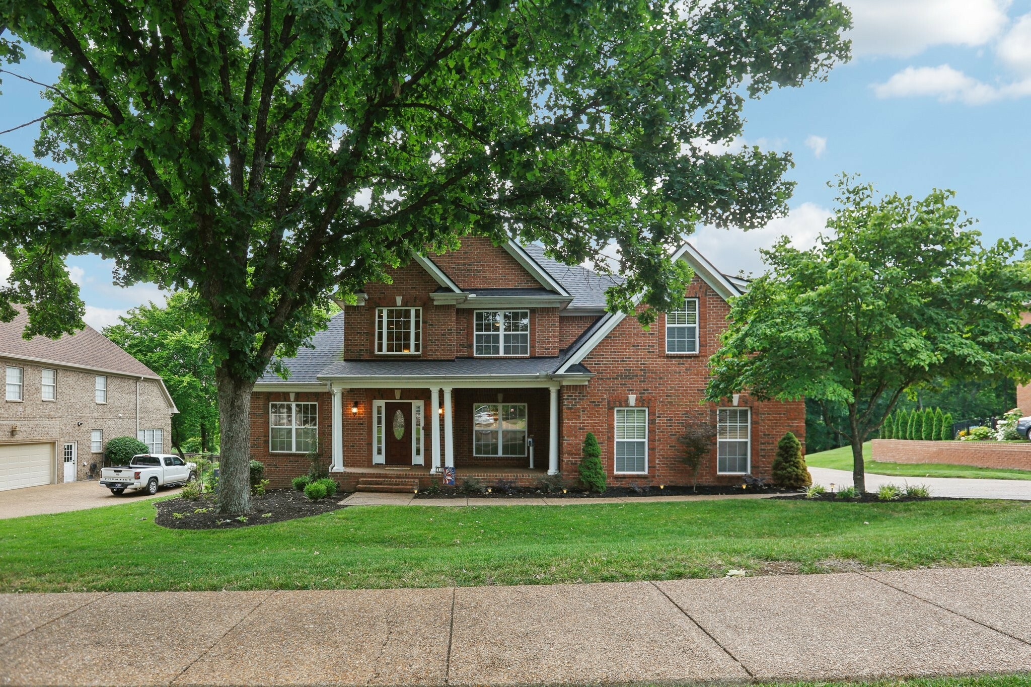Property Photo: 105 Turning Leaf Way TN 37075