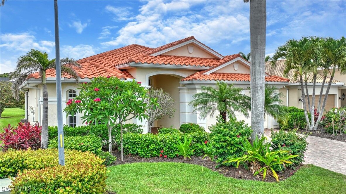 Property Photo:  8871 Biella Court  FL 33967 