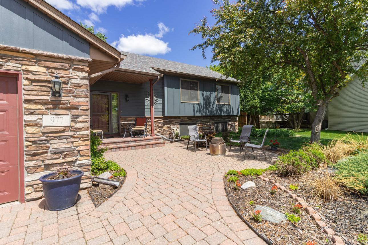 Property Photo: 977 Brooks Court MN 55109