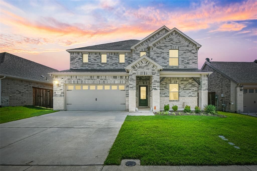 Property Photo: 5637 Castle Peak Bend TX 76126