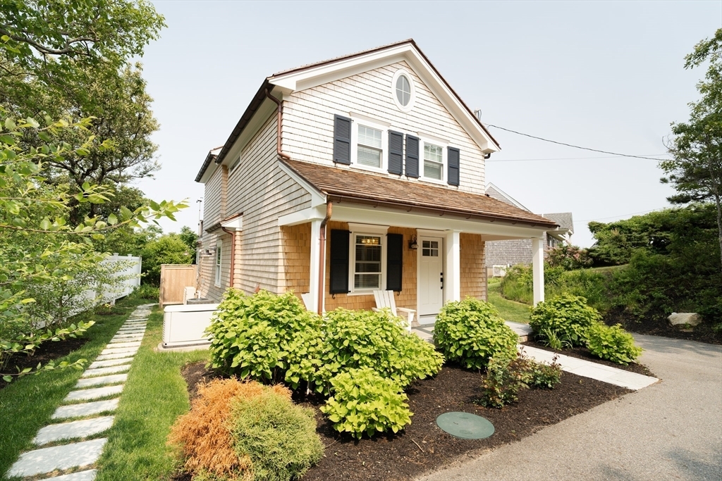 Property Photo:  16 Pilgrim Way  MA 02360 