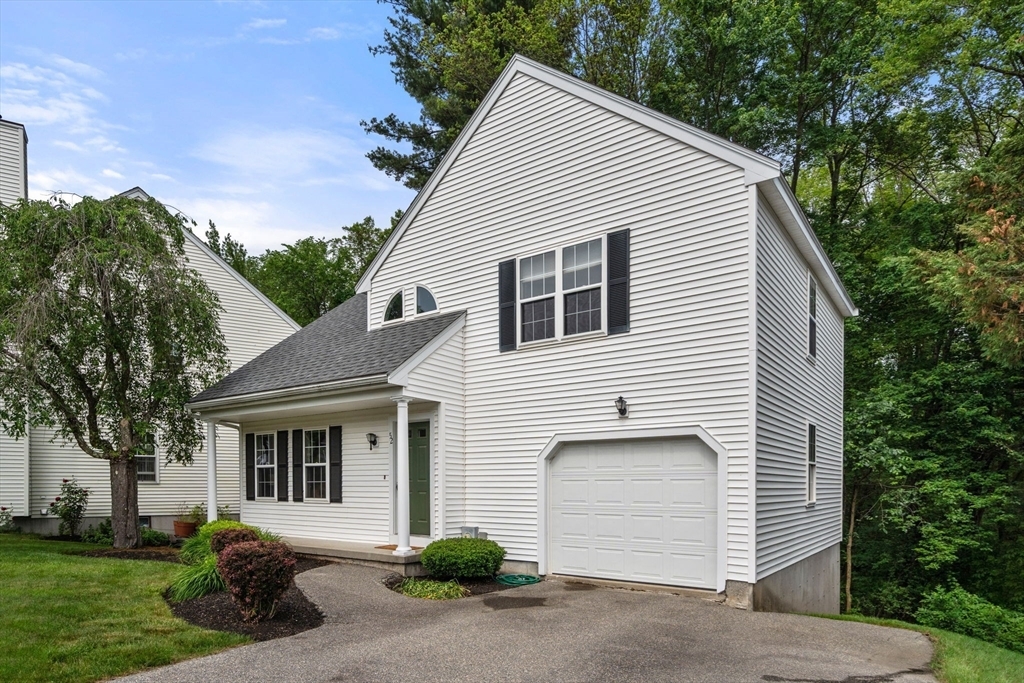 Property Photo: 52 Meadowood Rd MA 01845