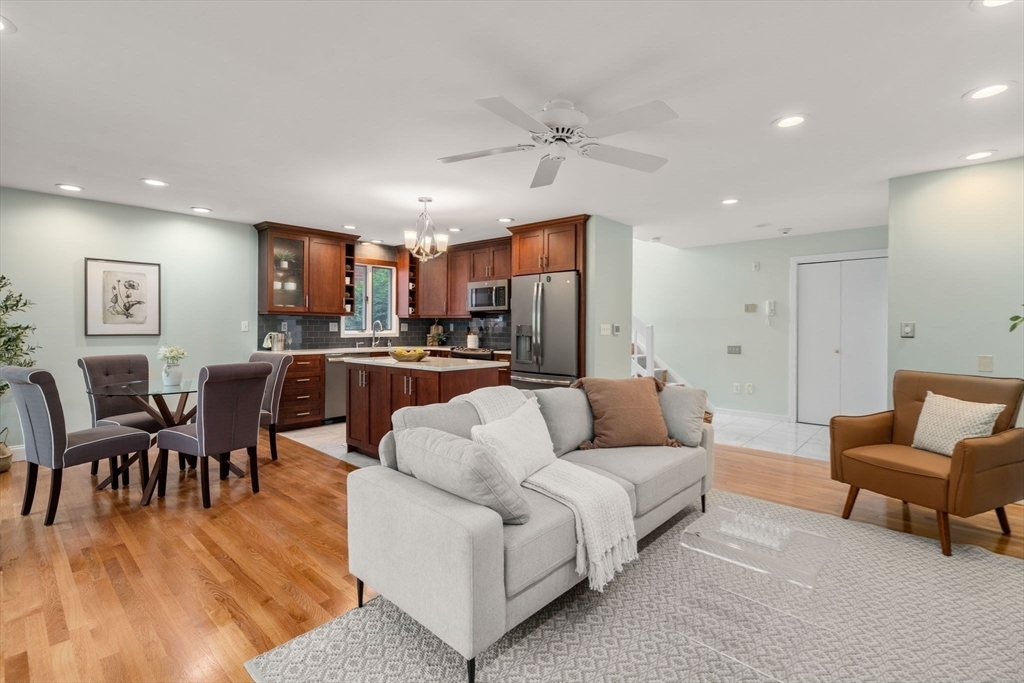 Property Photo: 241 Perkins E502 MA 02130