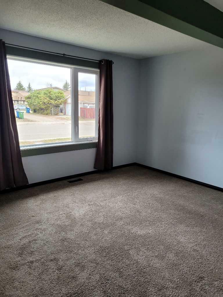 Property Photo: 11 Glendale Boulevard F AB T4P 3A6