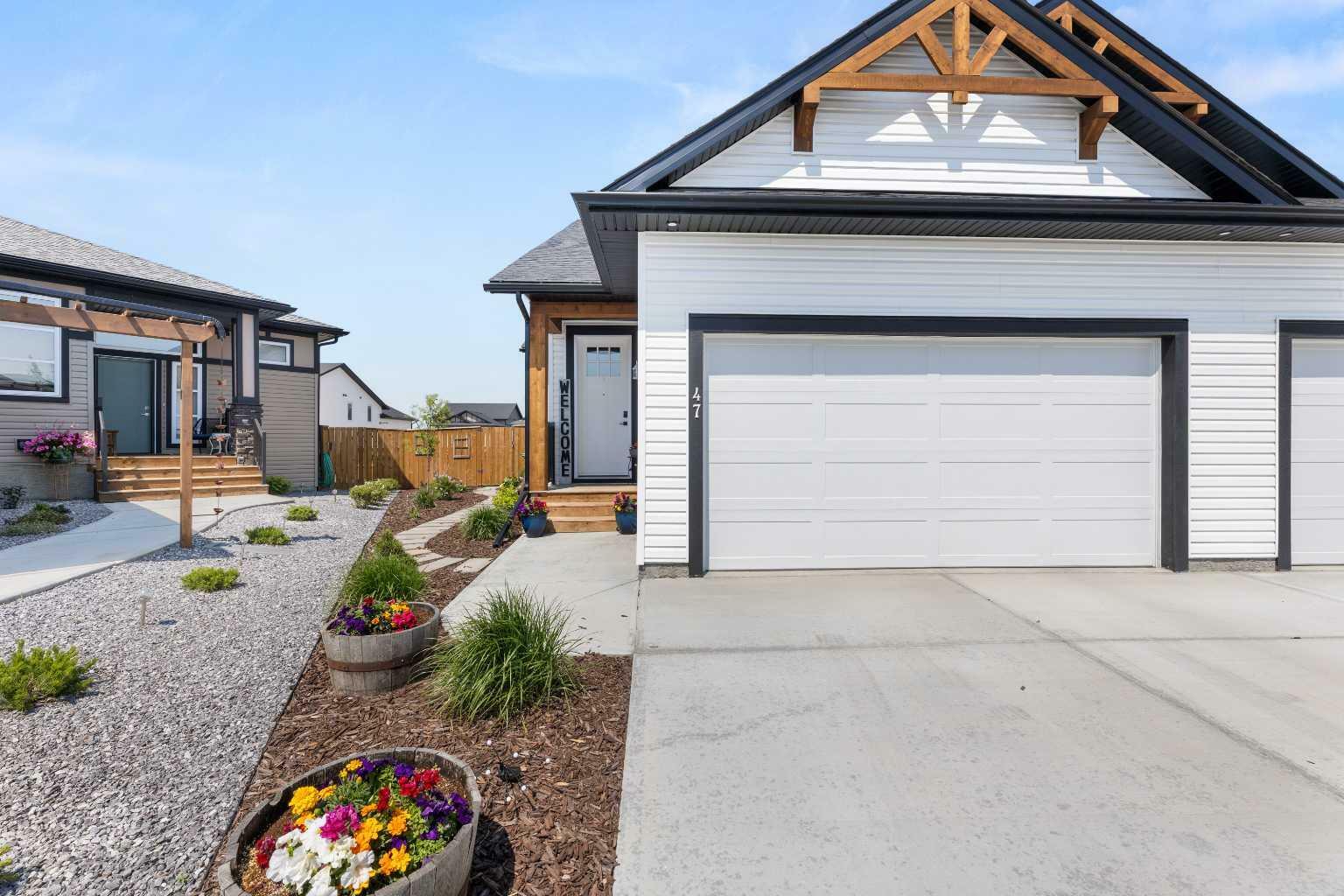 47 Violet Close  Olds AB T4H 0E4 photo