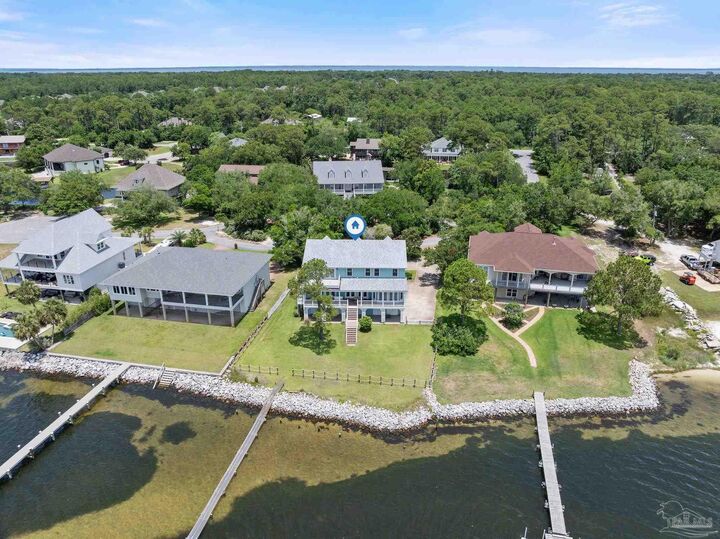 Property Photo:  4757 Chinquapin Dr  FL 32563 