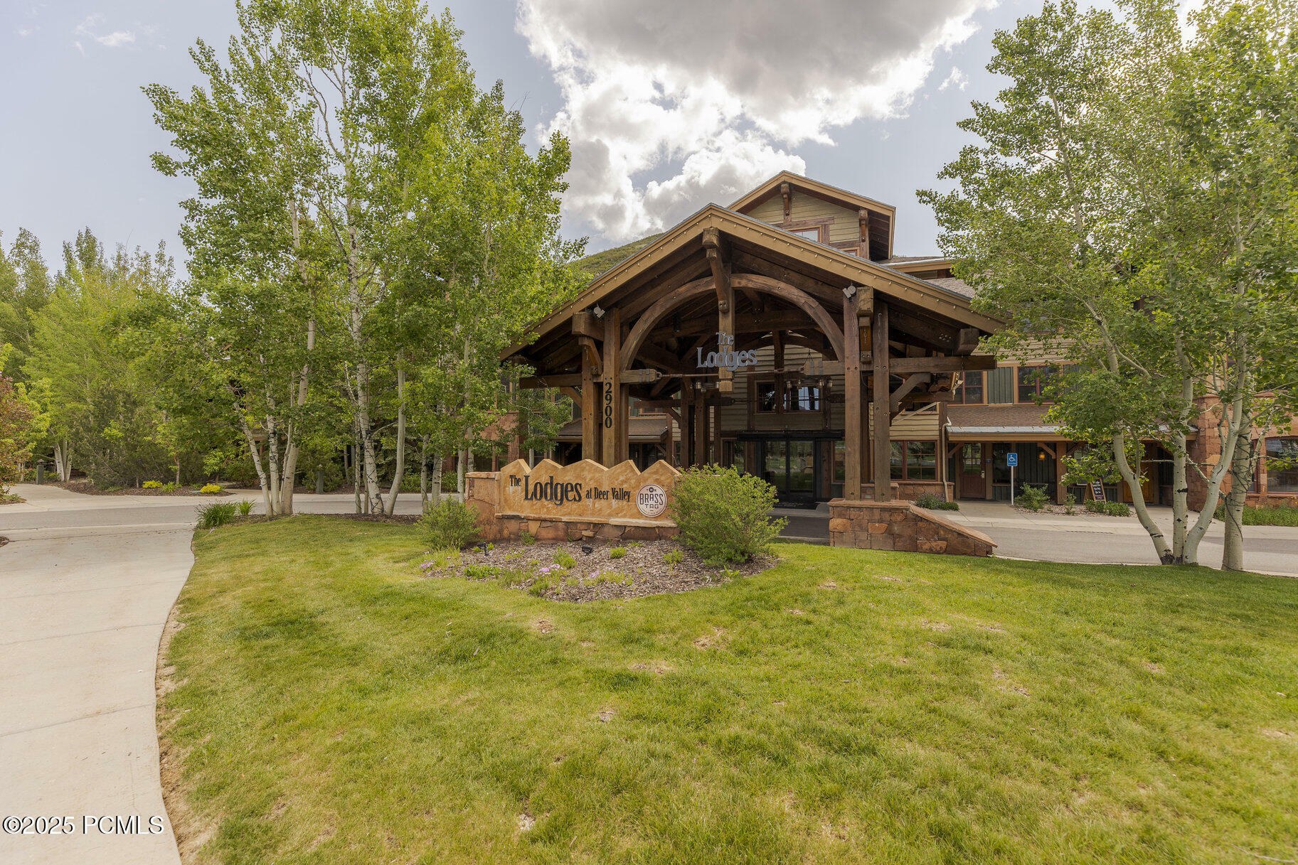 Property Photo:  2900 Deer Valley Drive E211  UT 84060 